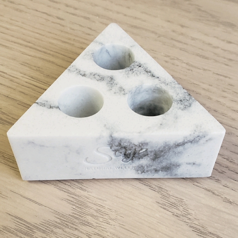 NWOT Saje remedies triangle holder